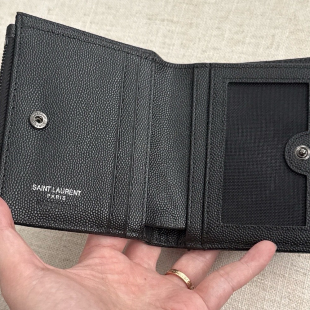 Yves Saint Laurent Black Chevron Quilted Zip Card Case - Picture 3 of 3